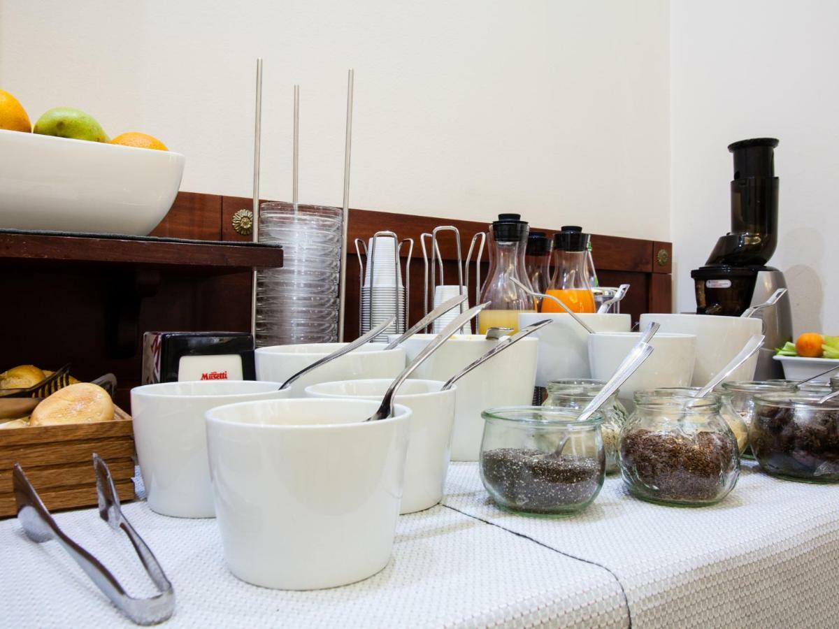 Astoria Deluxe Rooms Bologna Ngoại thất bức ảnh
