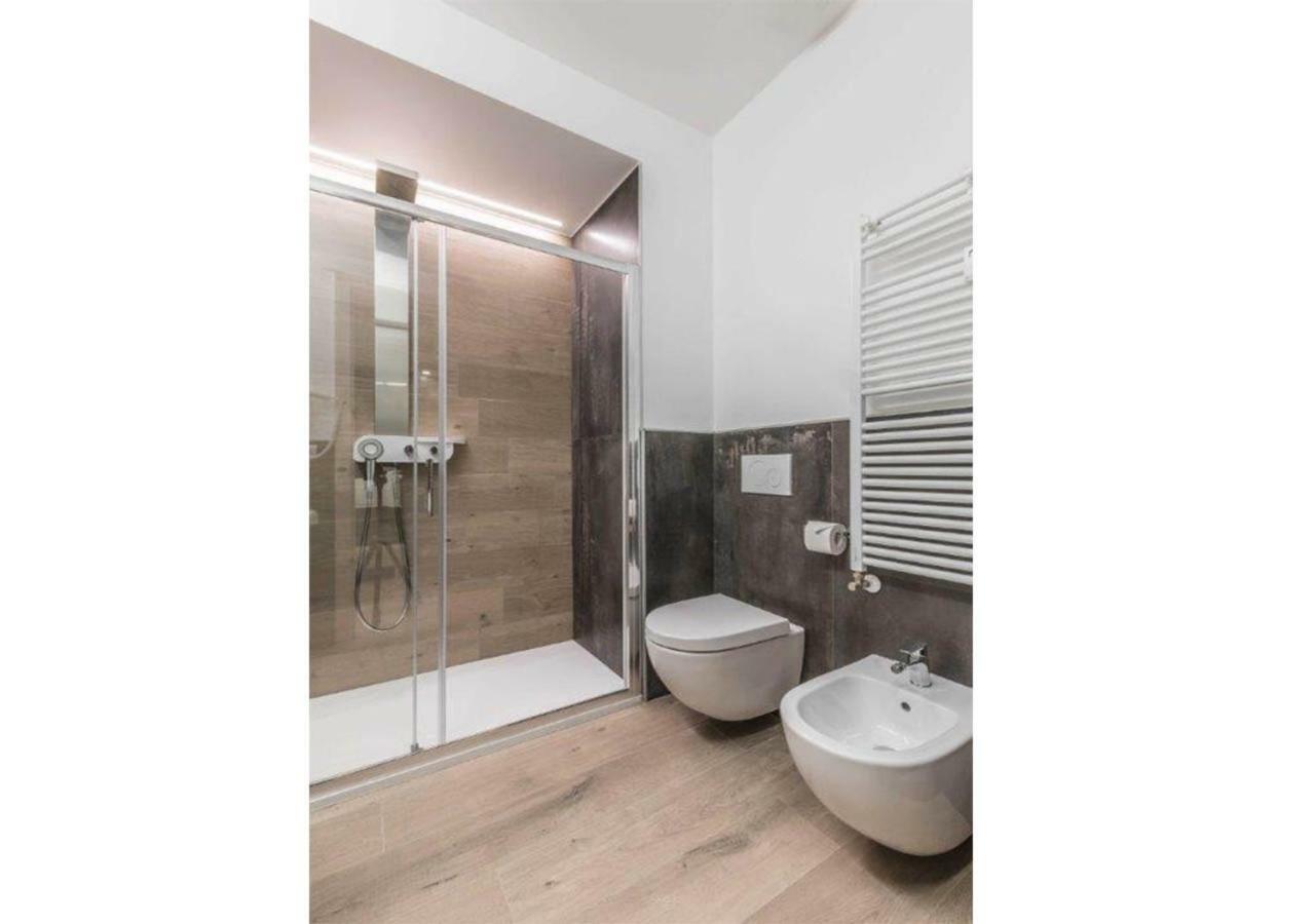 Astoria Deluxe Rooms Bologna Ngoại thất bức ảnh