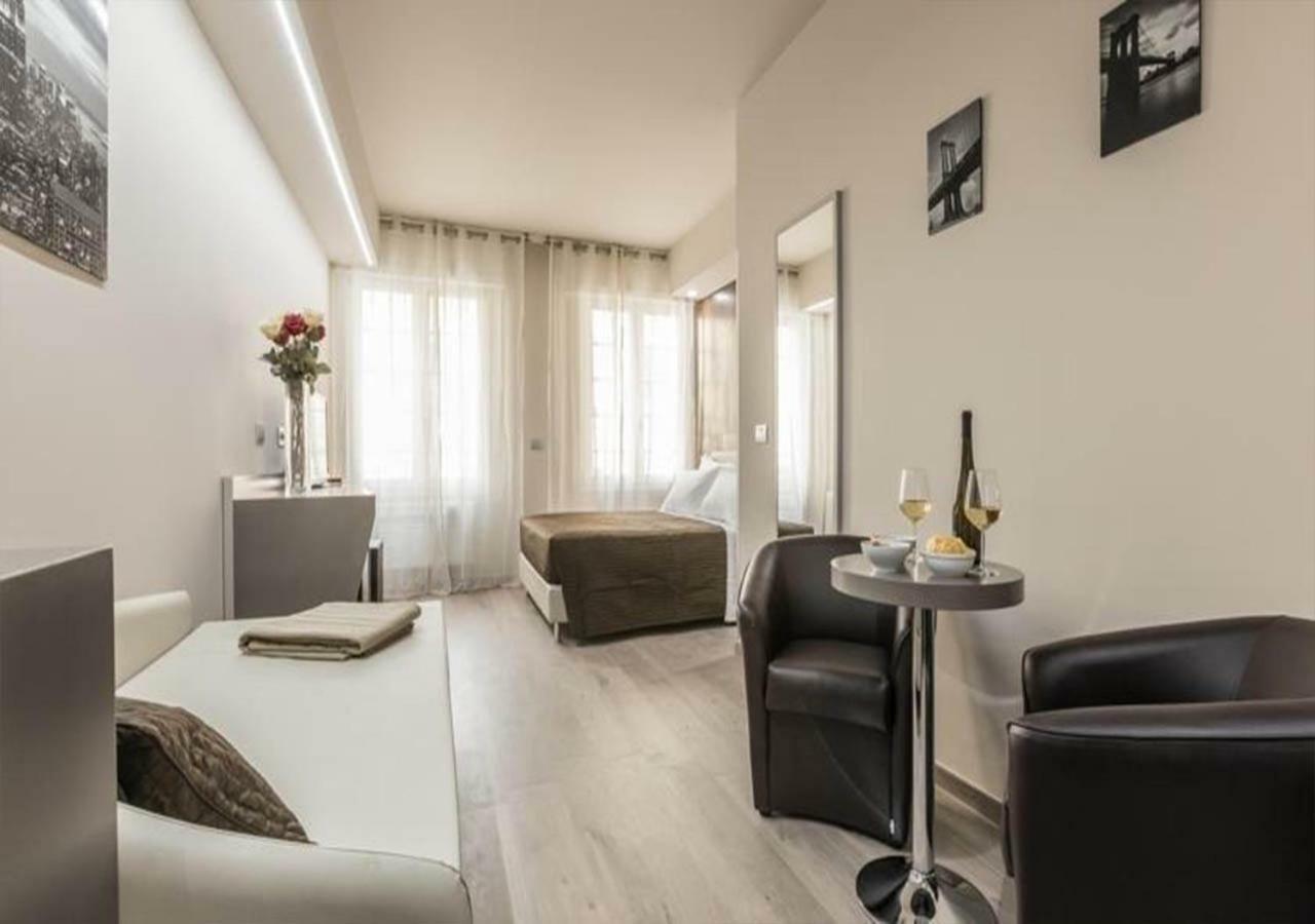 Astoria Deluxe Rooms Bologna Ngoại thất bức ảnh